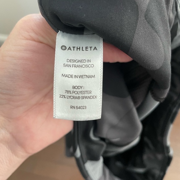 EUC Athleta full length camo tights - Picture 5 of 5